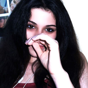 Meet your Posher, Riana